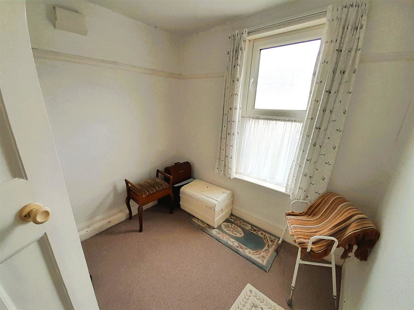 Llwynhendy Road, Llanelli, photo 21