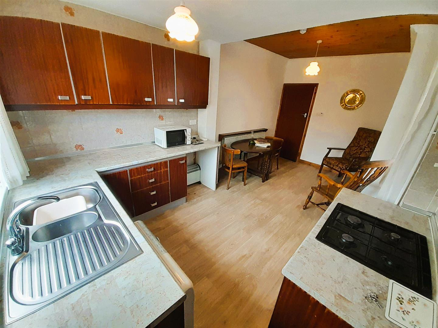 Llwynhendy Road, Llanelli, photo 7