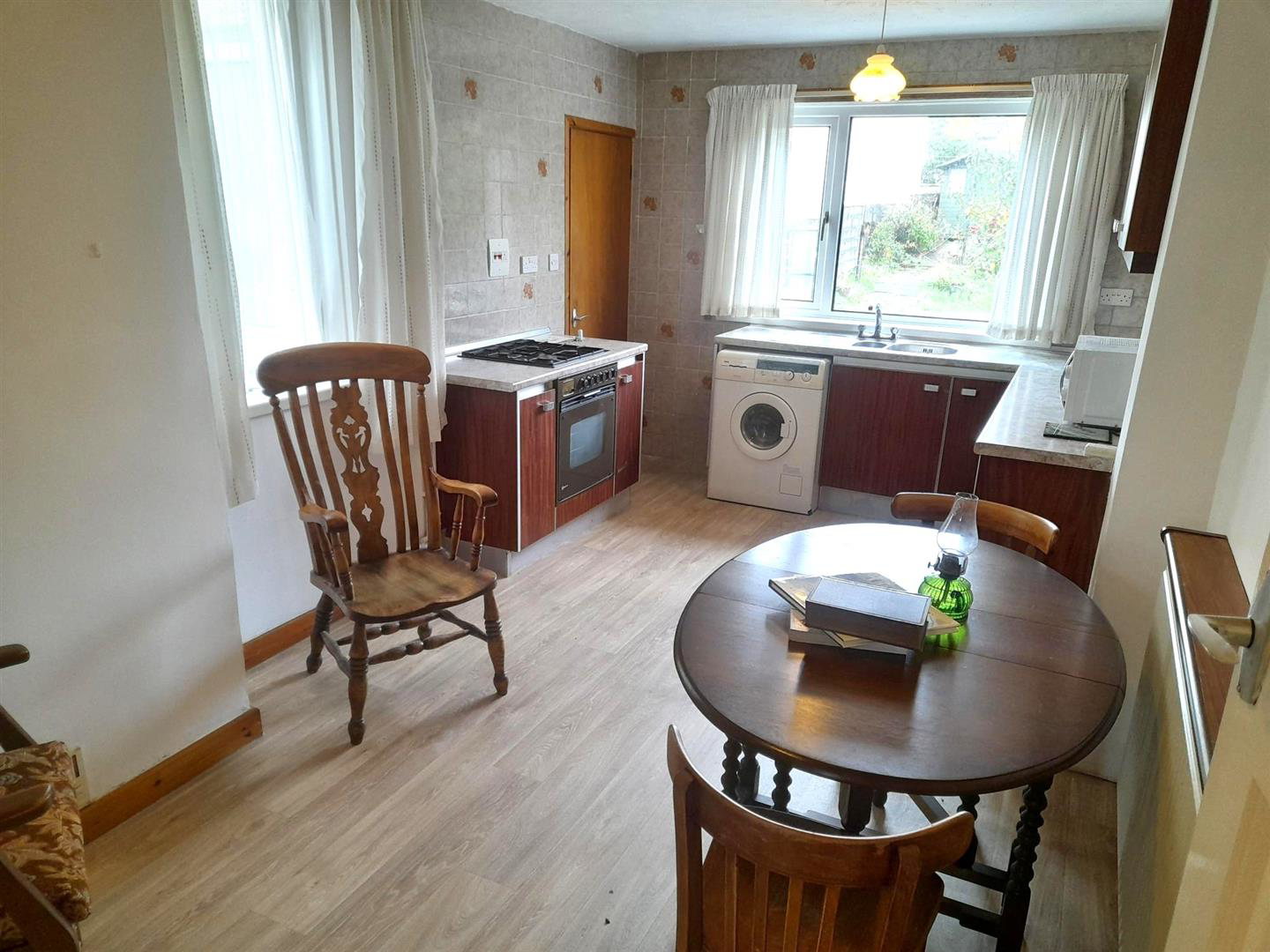 Llwynhendy Road, Llanelli, photo 34