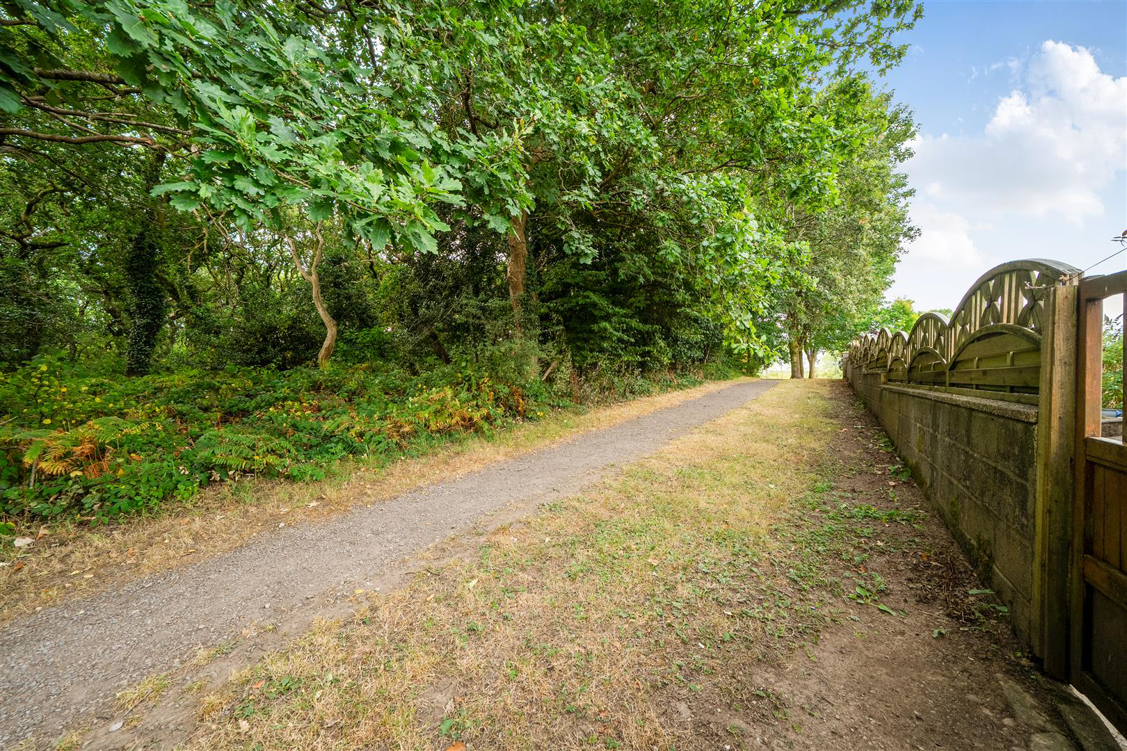 Park Close, Pontarddulais, Swansea, photo 25