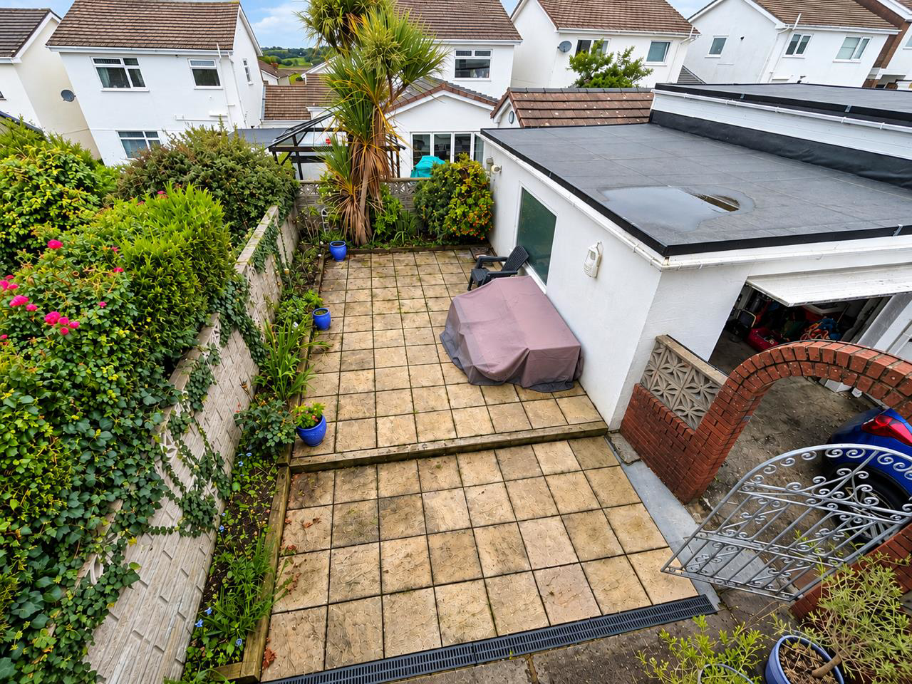 Mabon Close, Gorseinon, Swansea, photo 14