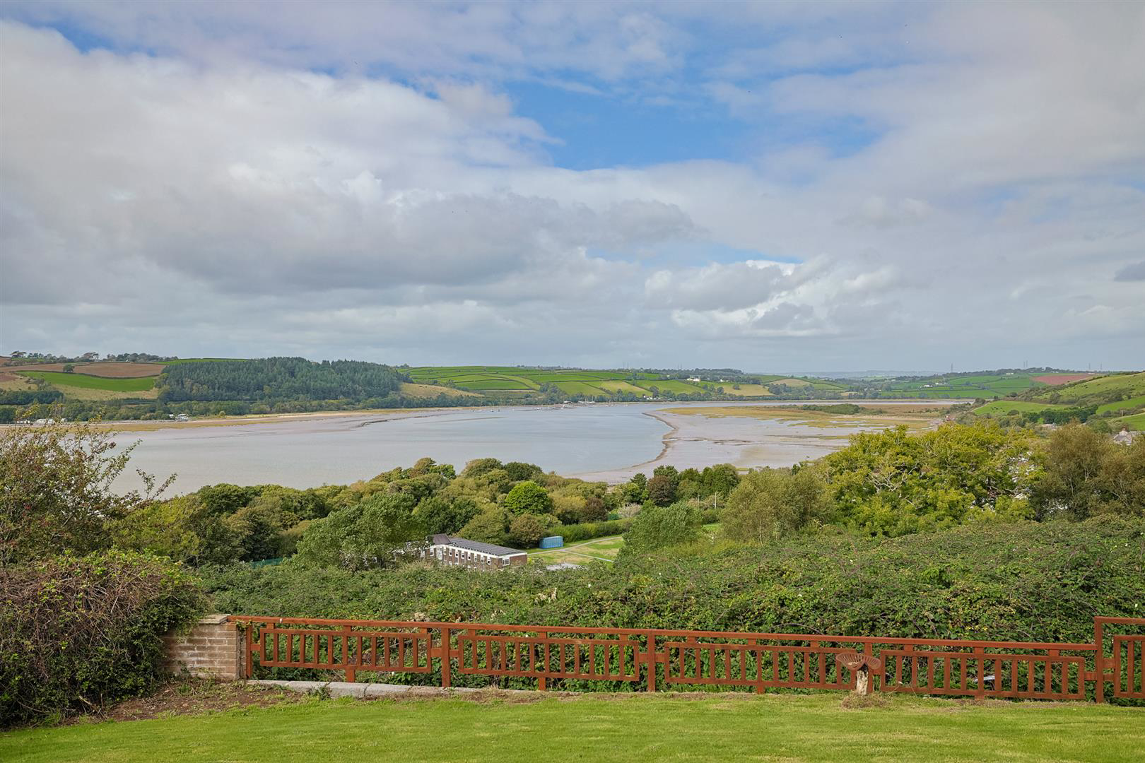Aberfa, Ferryside, Carmarthenshire, photo 2