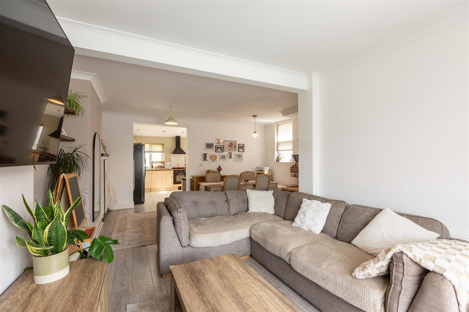 Carmarthen Road, Fforestfach, Swansea, photo 5