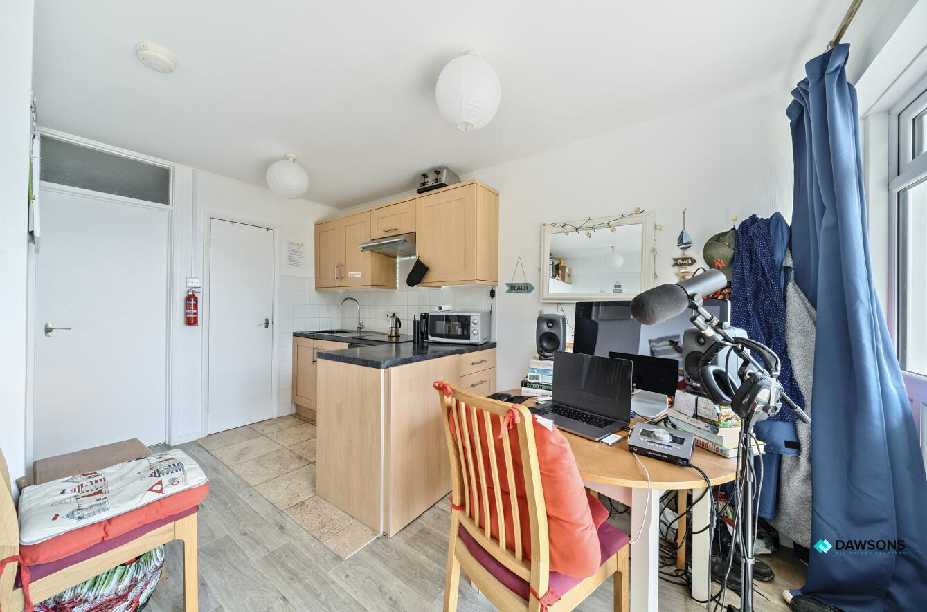 Redcliffe, Caswell Bay, Swansea, photo 14