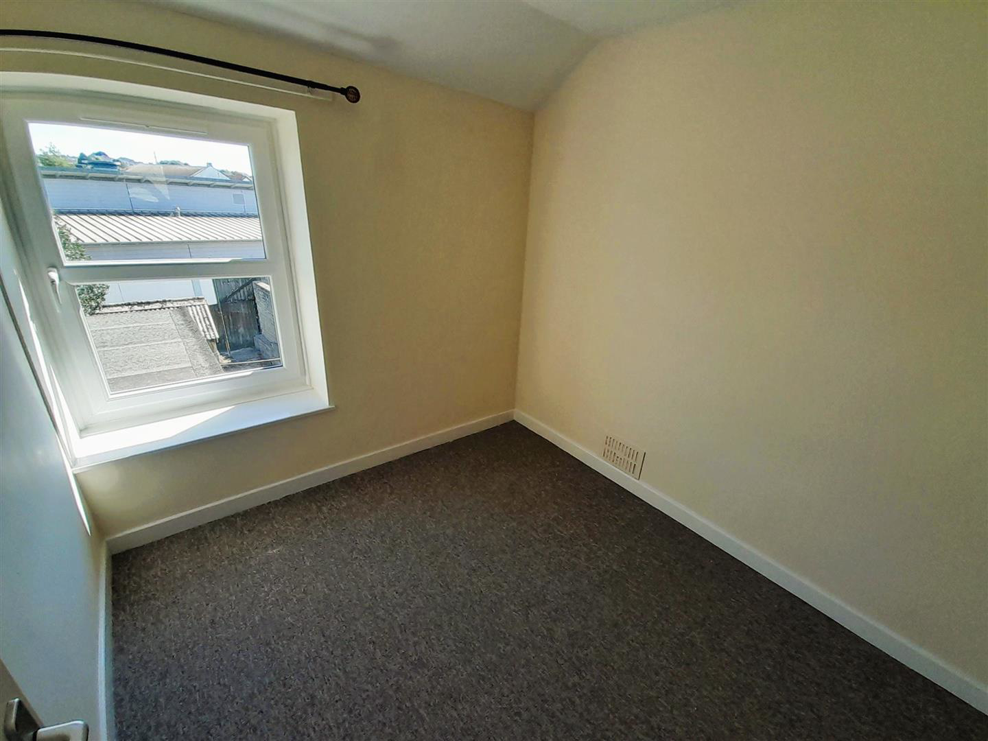 Prospect Place, Llanelli, photo 8