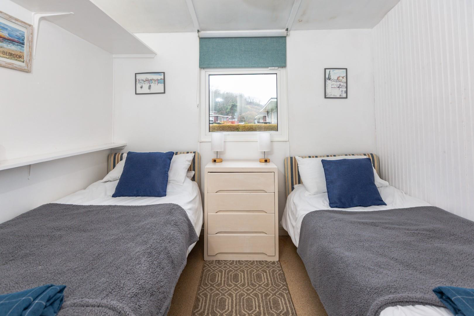Summercliff Chalets, Caswell, Caswell bay, Swansea, photo 9