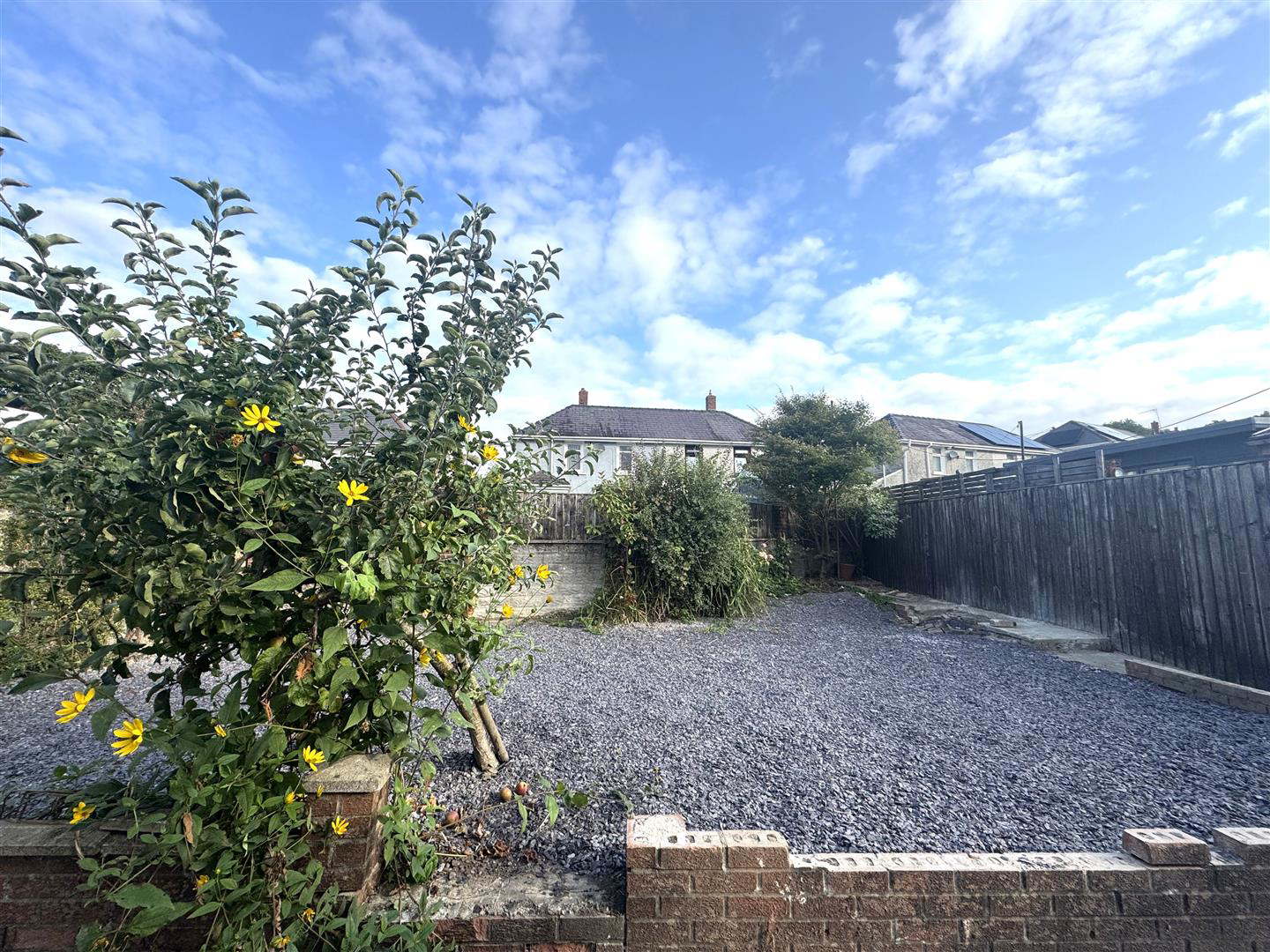 Redwood Close, Neath, photo 15