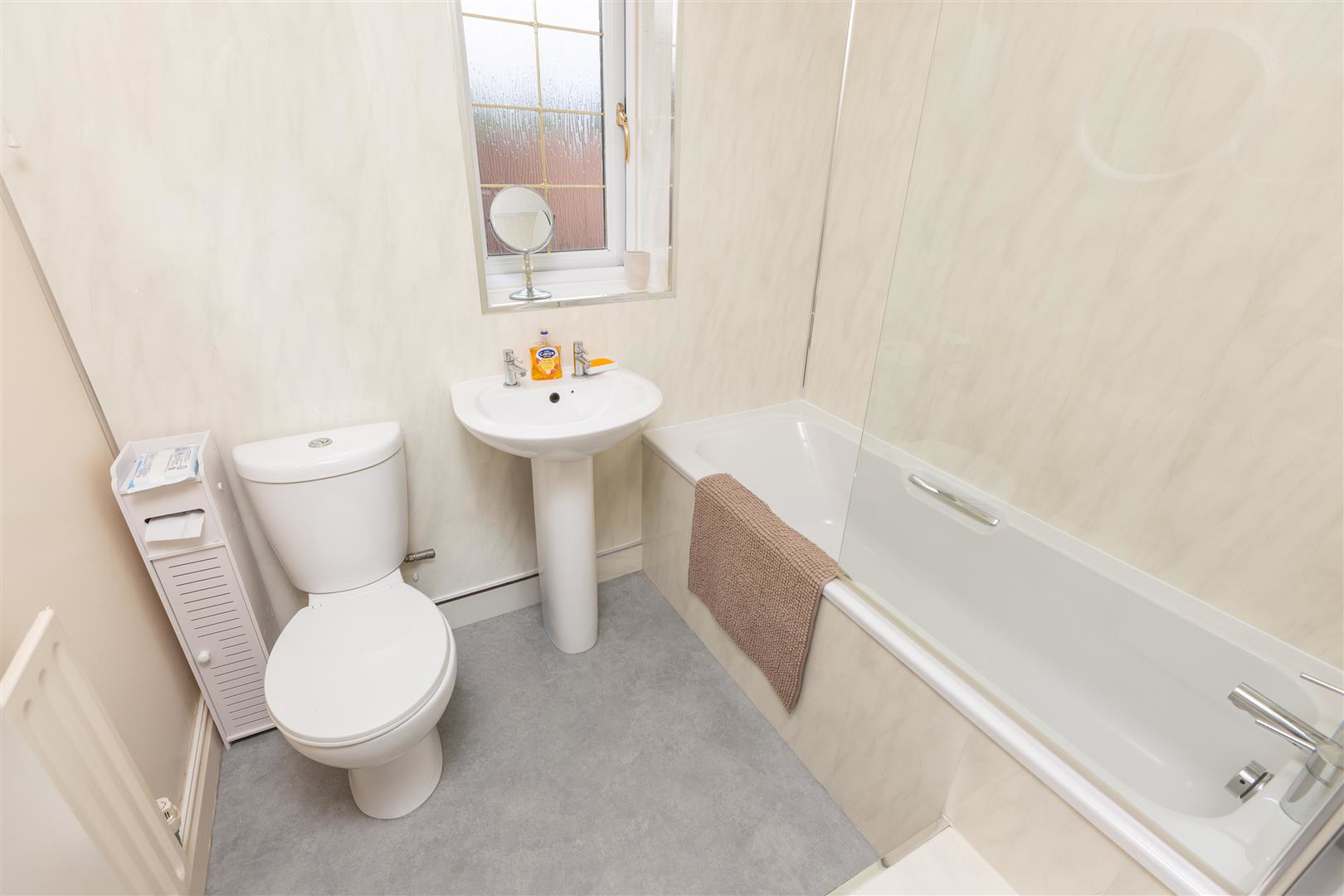 Nightingale Court, Llanelli, photo 10