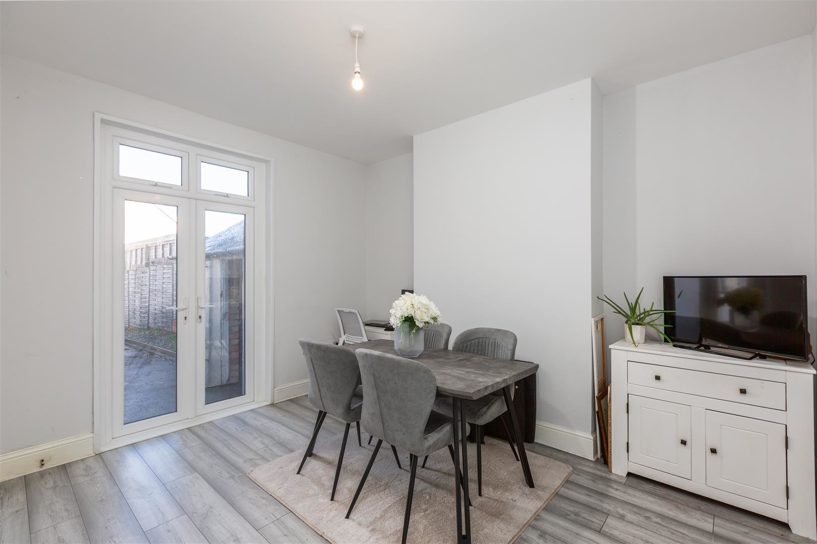 Walters Road, Llanelli, photo 7