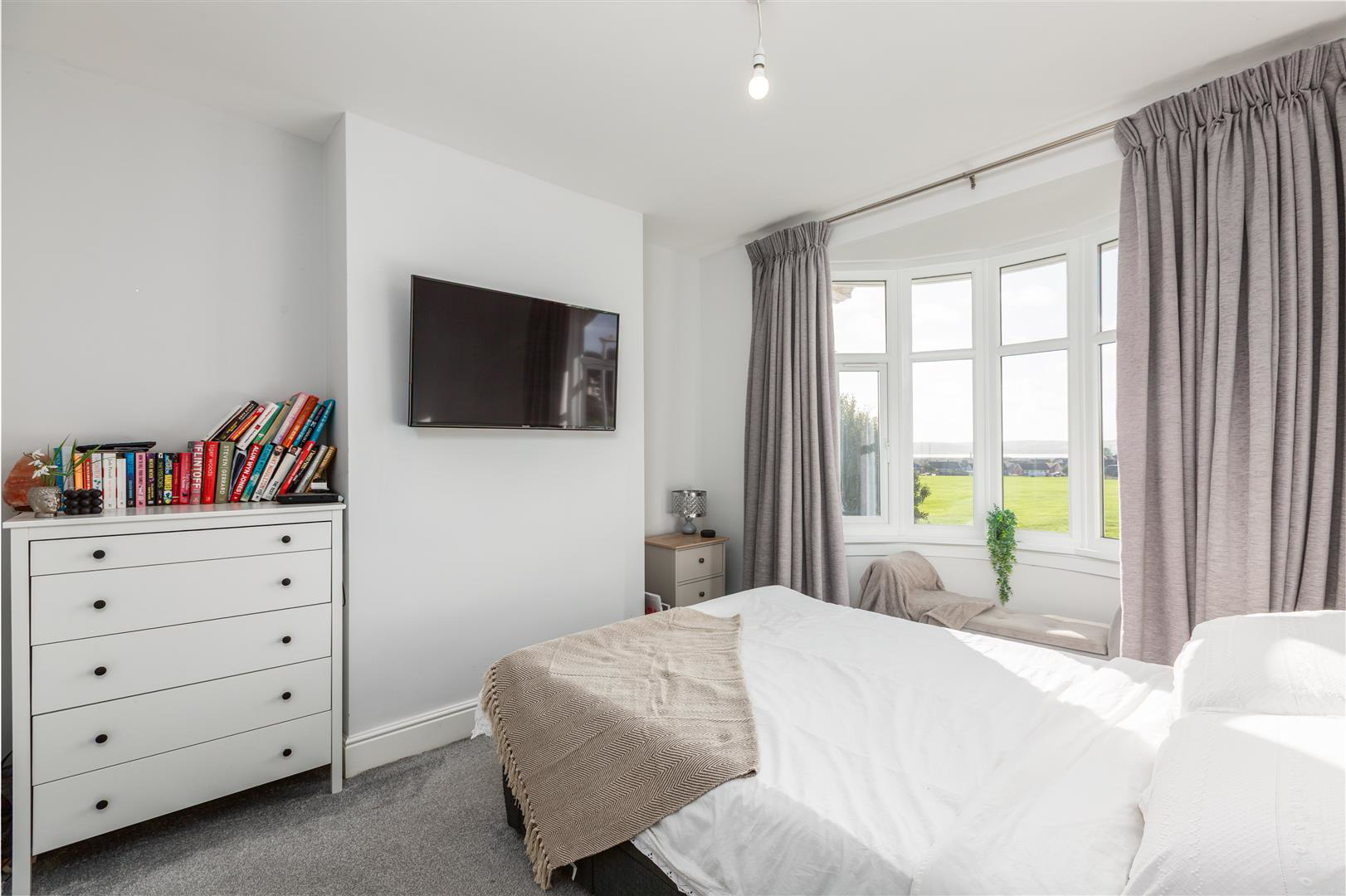 Walters Road, Llanelli, photo 8