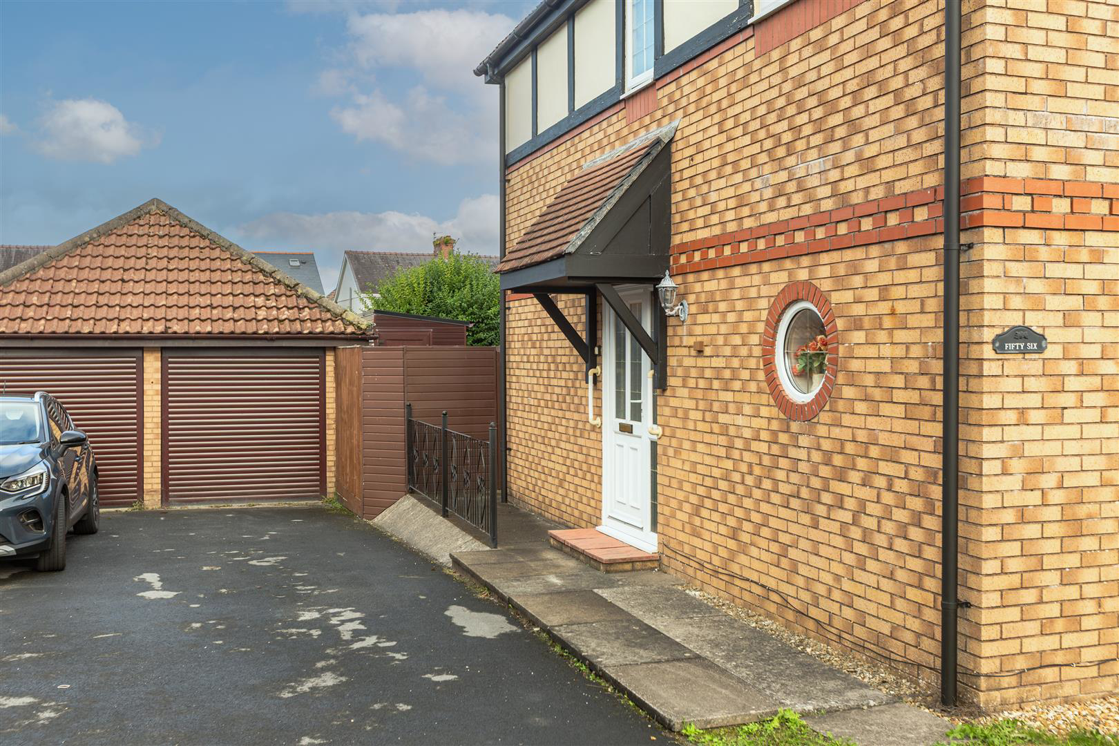Nightingale Court, Llanelli, photo 15