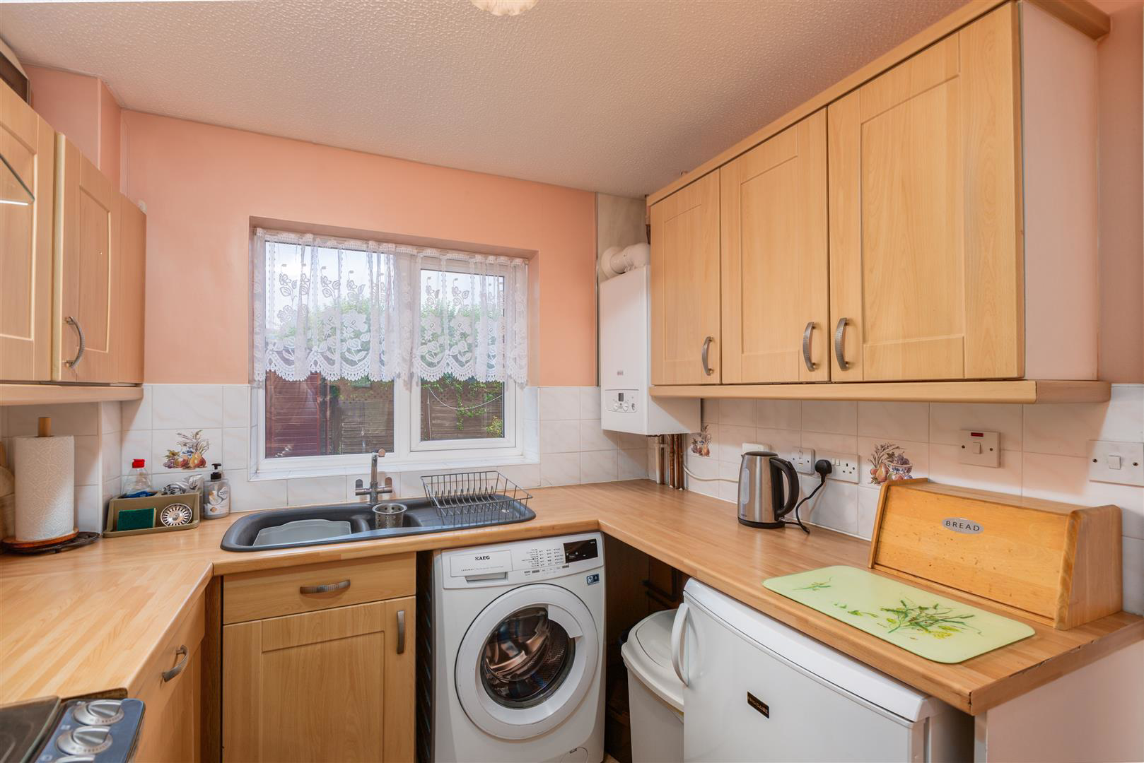 Nightingale Court, Llanelli, photo 5