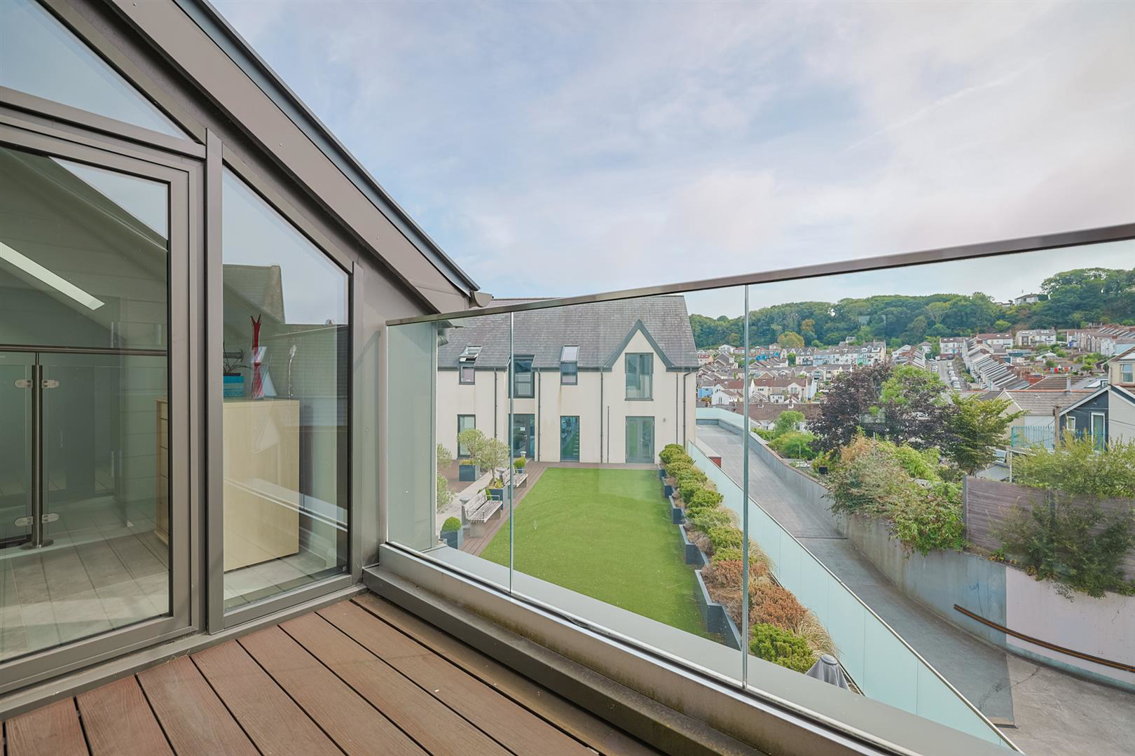Apartment 6, Oyster Court, Newton Road, Mumbles, Swansea, photo 21