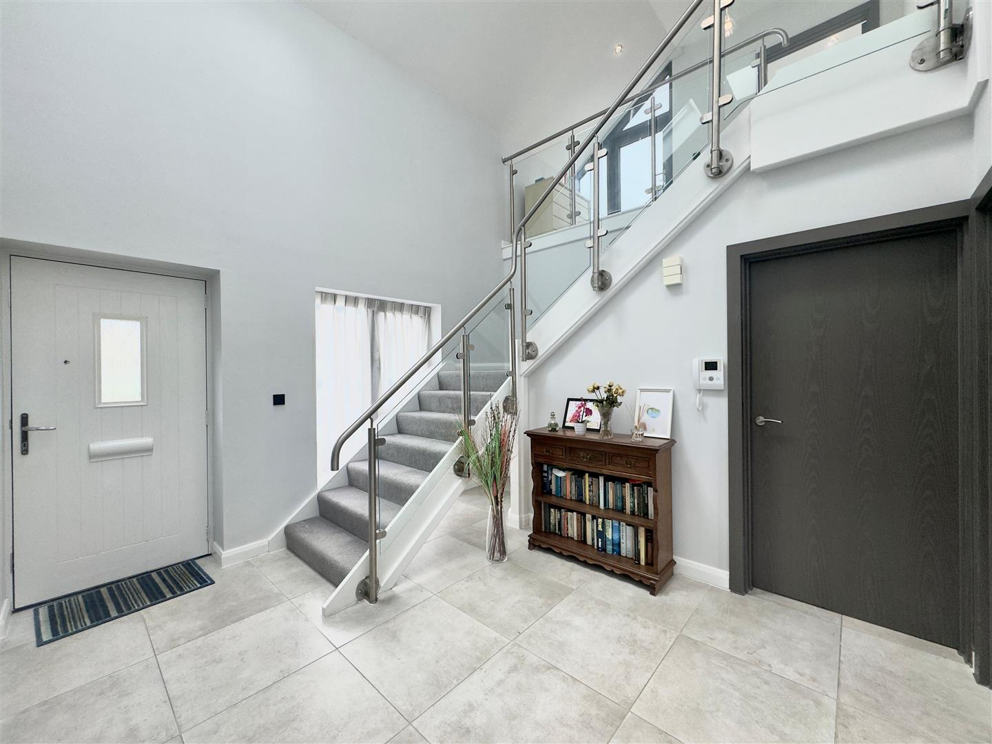 Apartment 6, Oyster Court, Newton Road, Mumbles, Swansea, photo 17