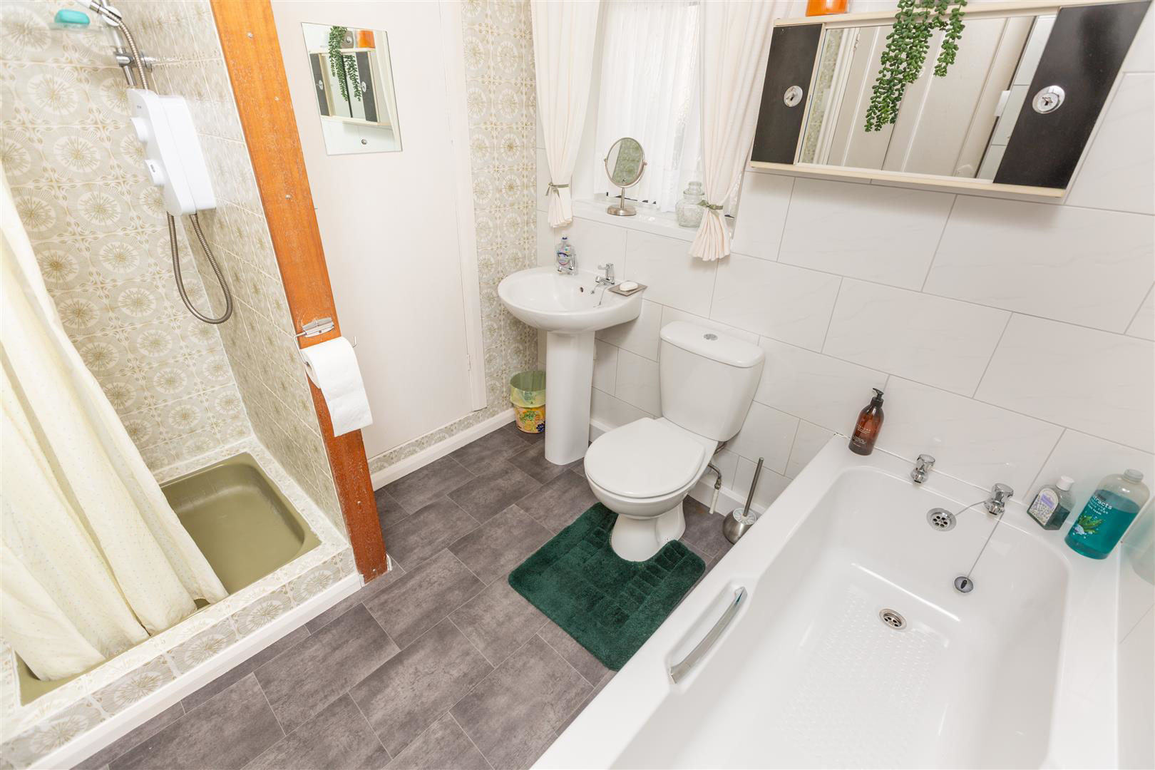 Coleshill Terrace, Llanelli, photo 9