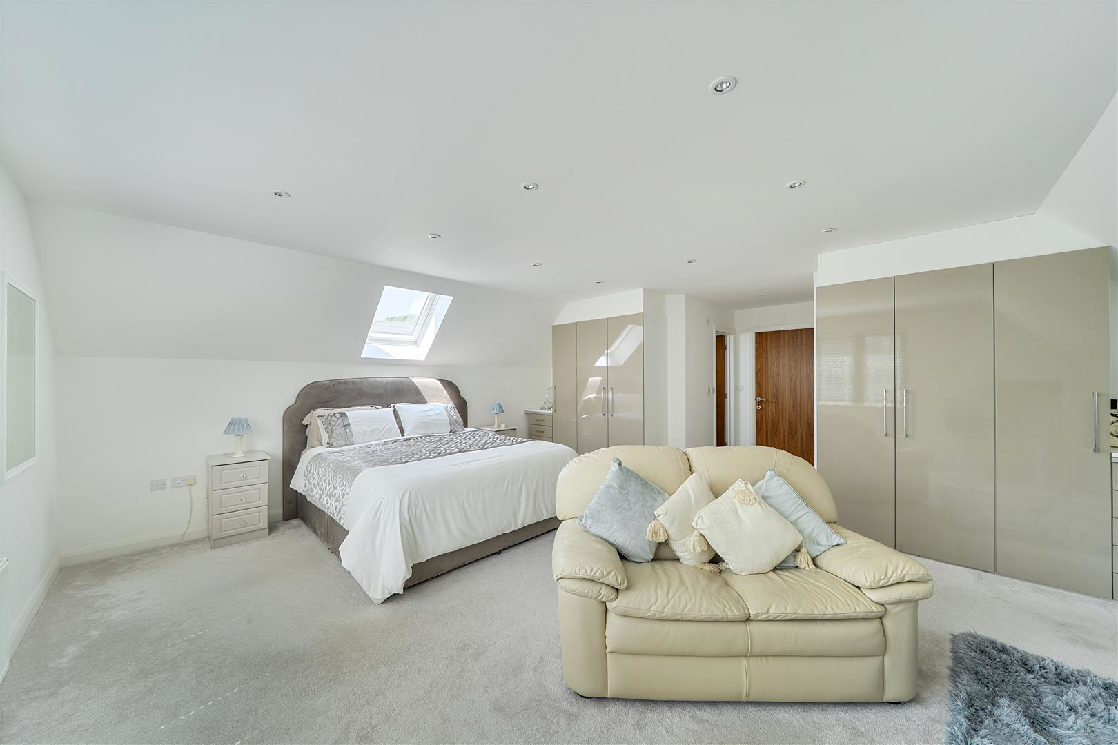 Dyffryn Road, Ammanford, photo 10