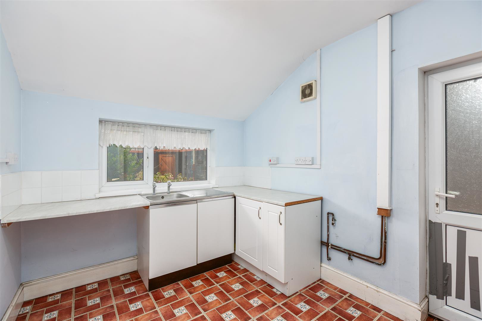 New Dock Road, Llanelli, photo 4