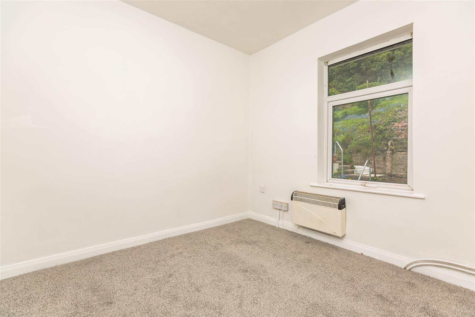 Wallace Road, St. Thomas, Swansea, photo 9