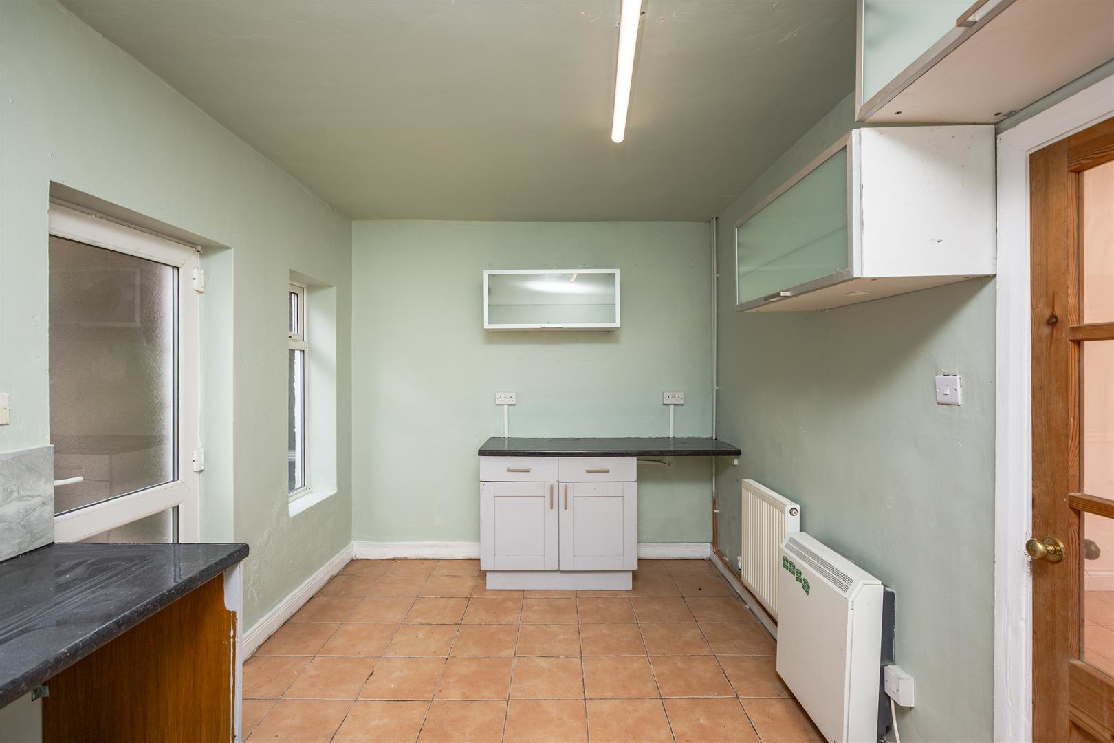 Wallace Road, St. Thomas, Swansea, photo 5