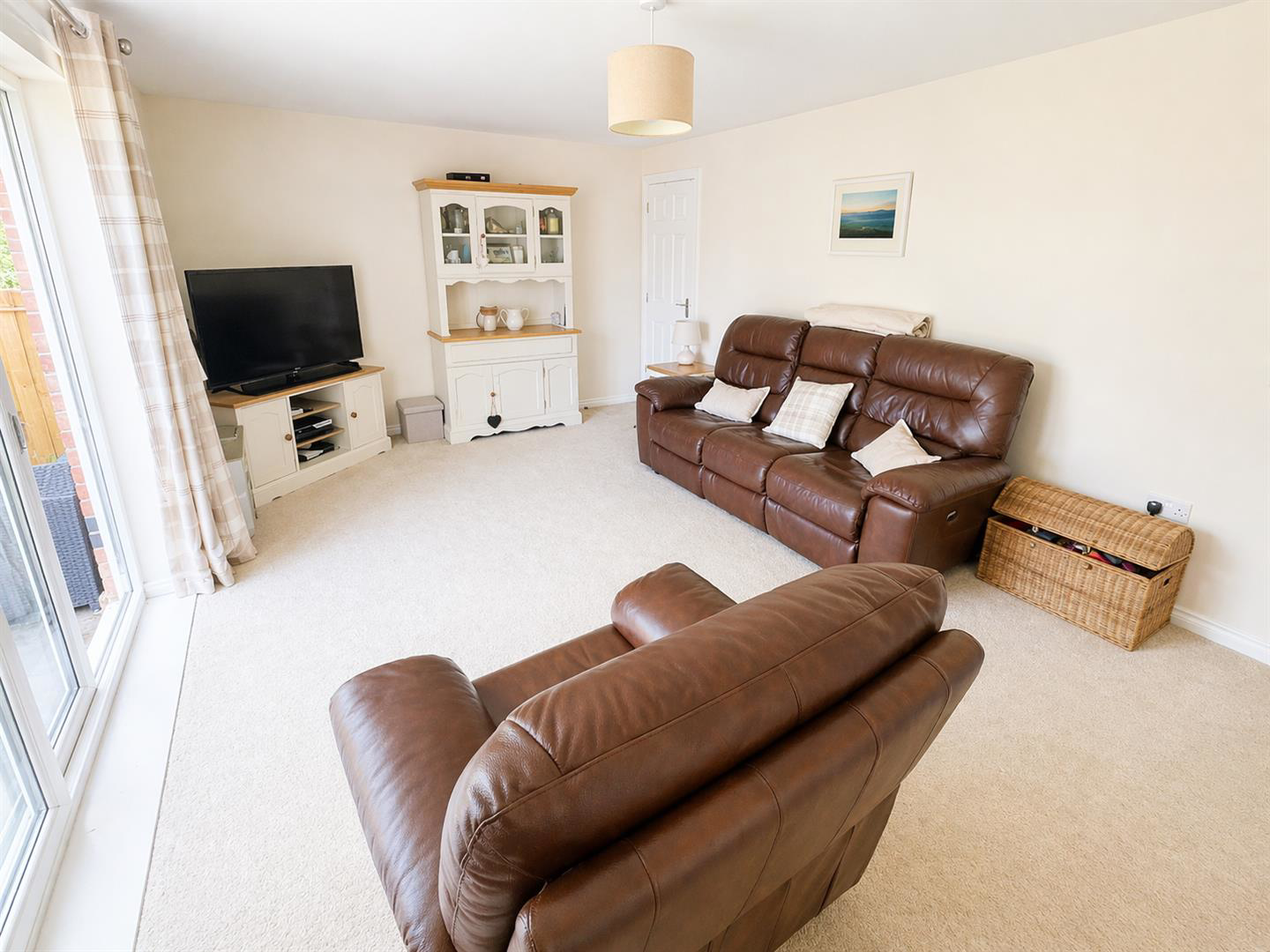 Leucarum Court, Loughor, Swansea, photo 2