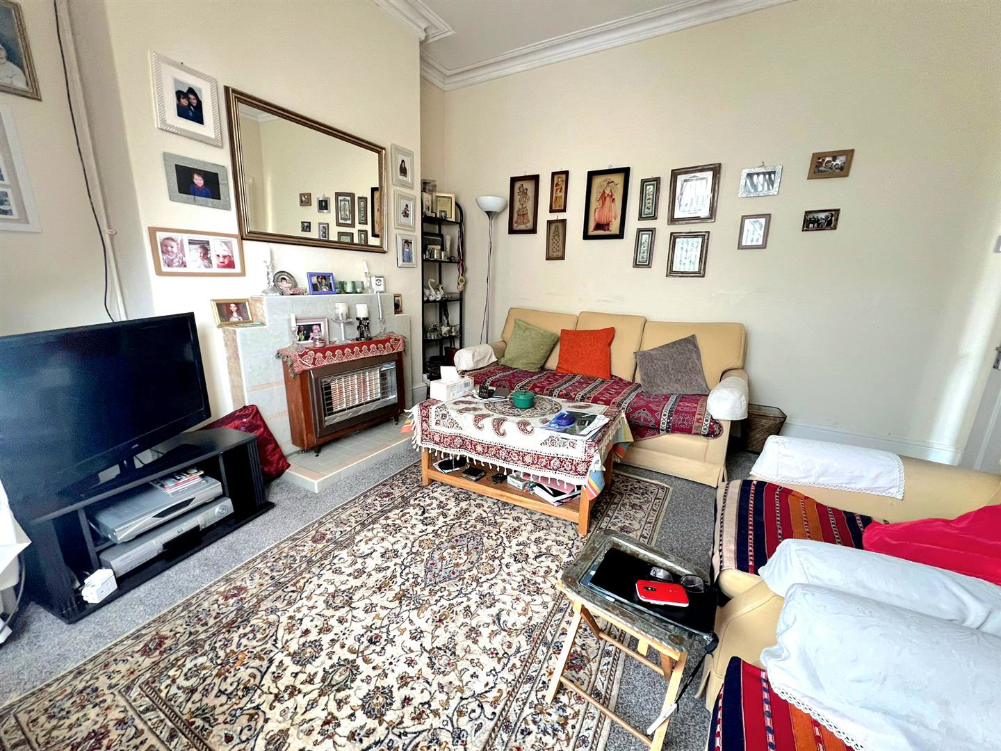 Photo 3