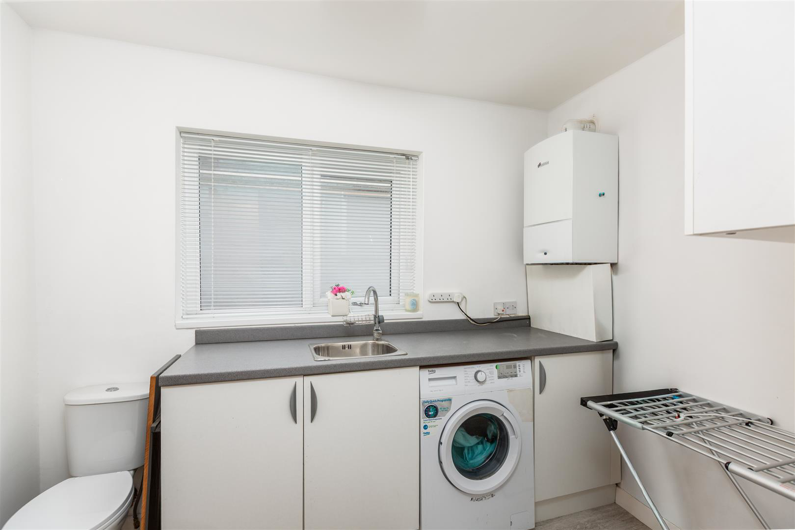 Montpelier Terrace, Mount Pleasant, Swansea, photo 12