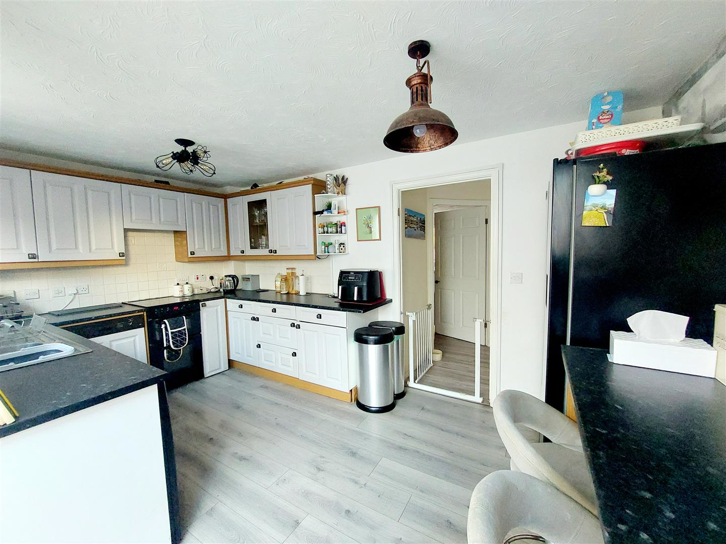 Ffordd Ger Y Llyn, Tircoed Forest Village, Penllergaer, Swansea, photo 6