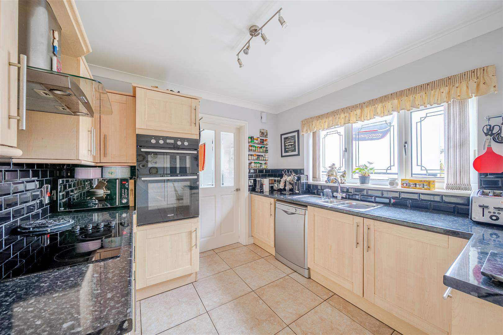 Pencefnarda Road, Gorseinon, Swansea, photo 15