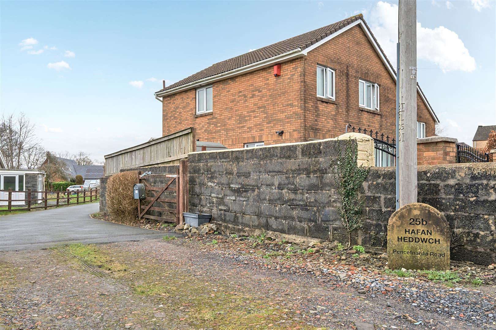 Pencefnarda Road, Gorseinon, Swansea, photo 23