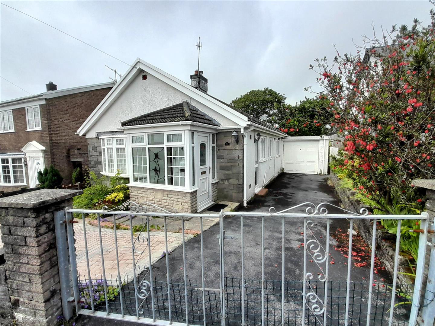 Hilltop, Llanelli, photo 19