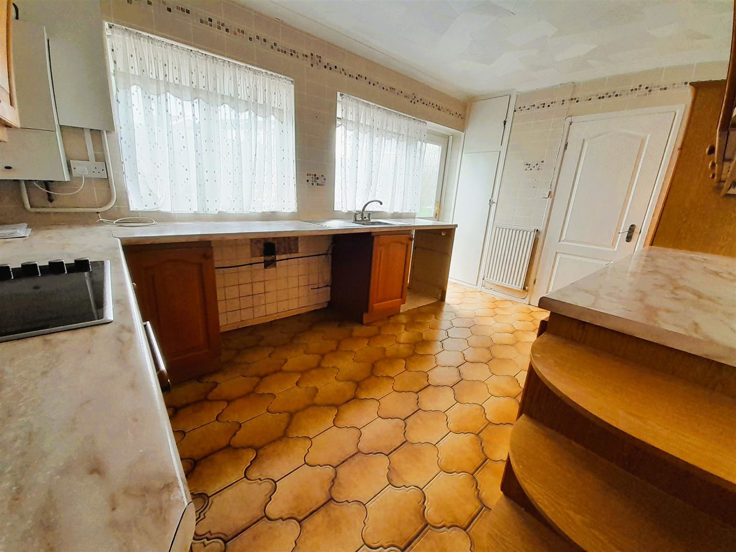 Hilltop, Llanelli, photo 5