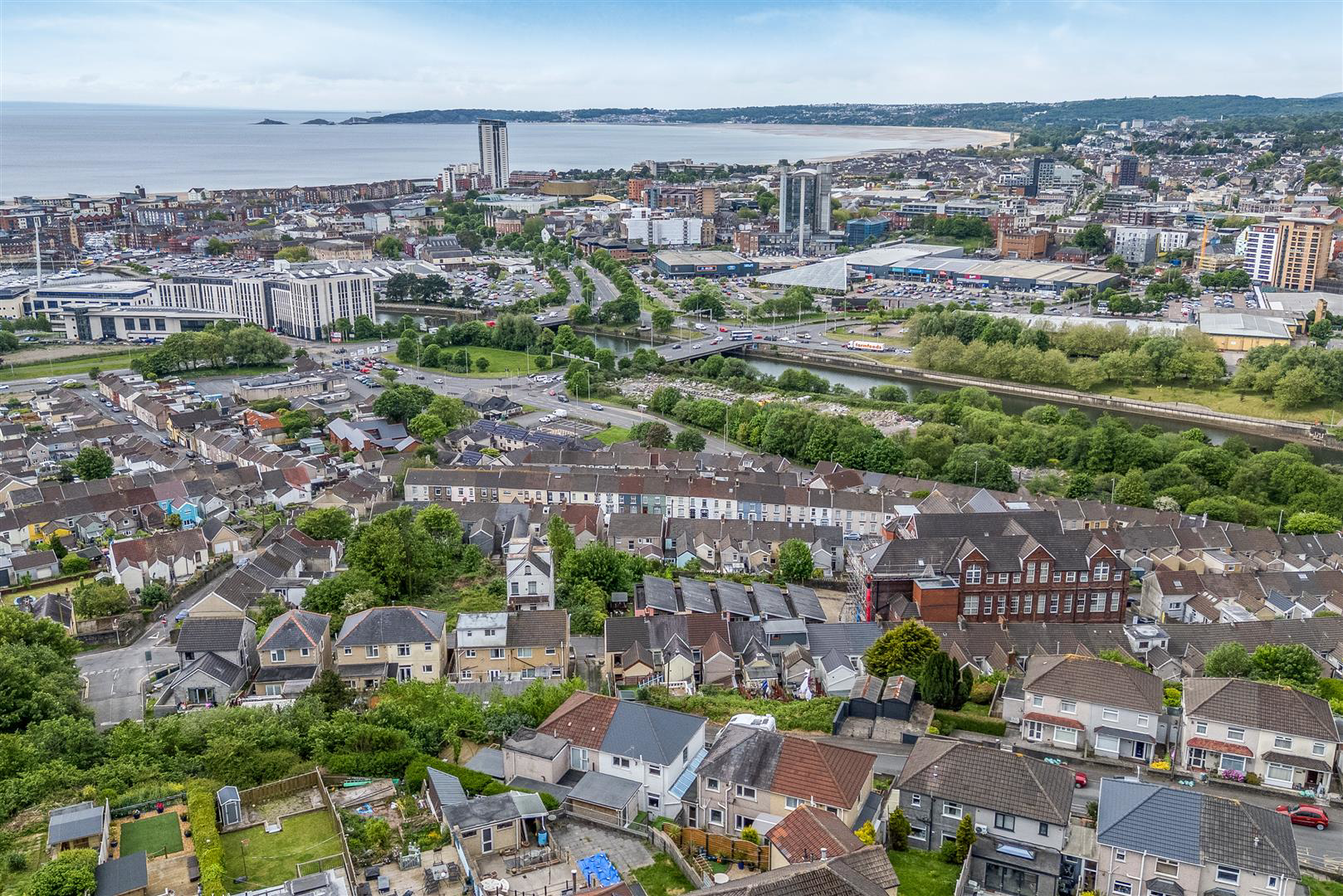 Beaumont Crescent, St. Thomas, Swansea, photo 37