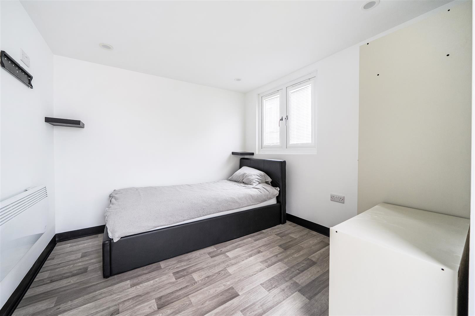 Beaumont Crescent, St. Thomas, Swansea, photo 19
