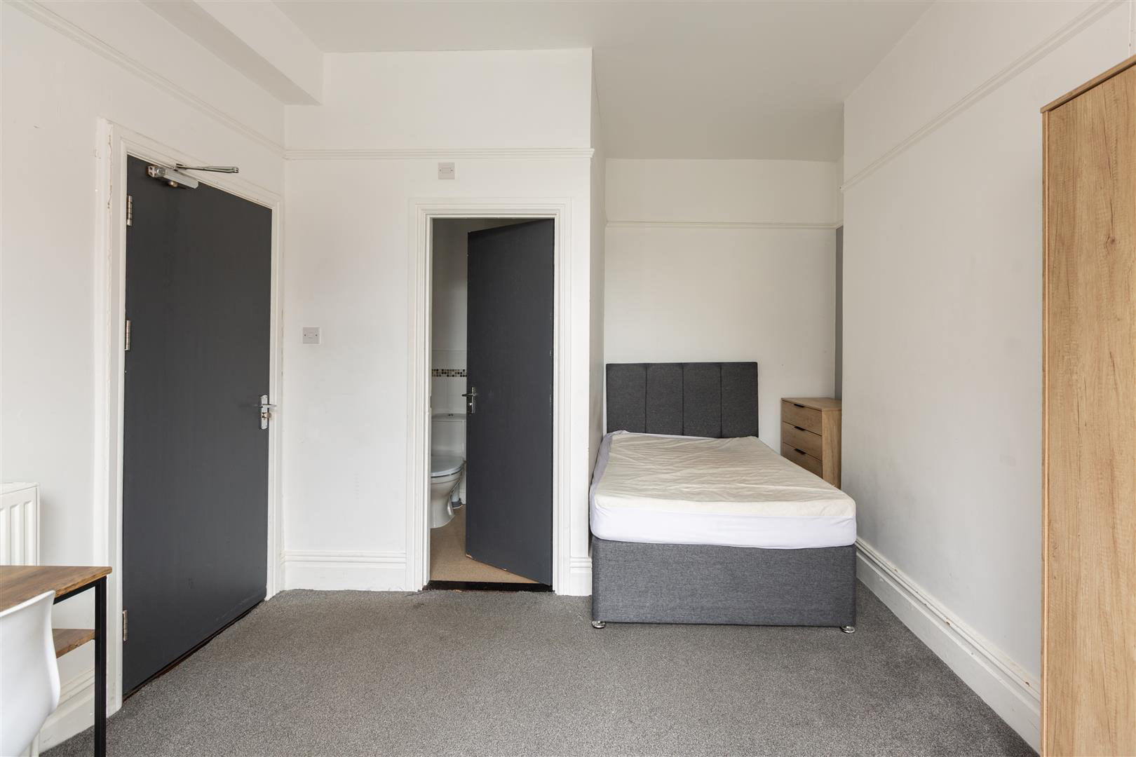 Trafalgar Place, Brynmill, Swansea, photo 11