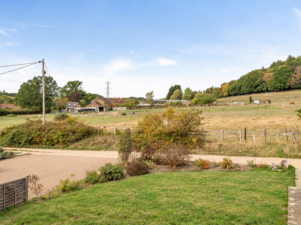 Hulfords Lane, Hartley Wintney, RG27, photo 21