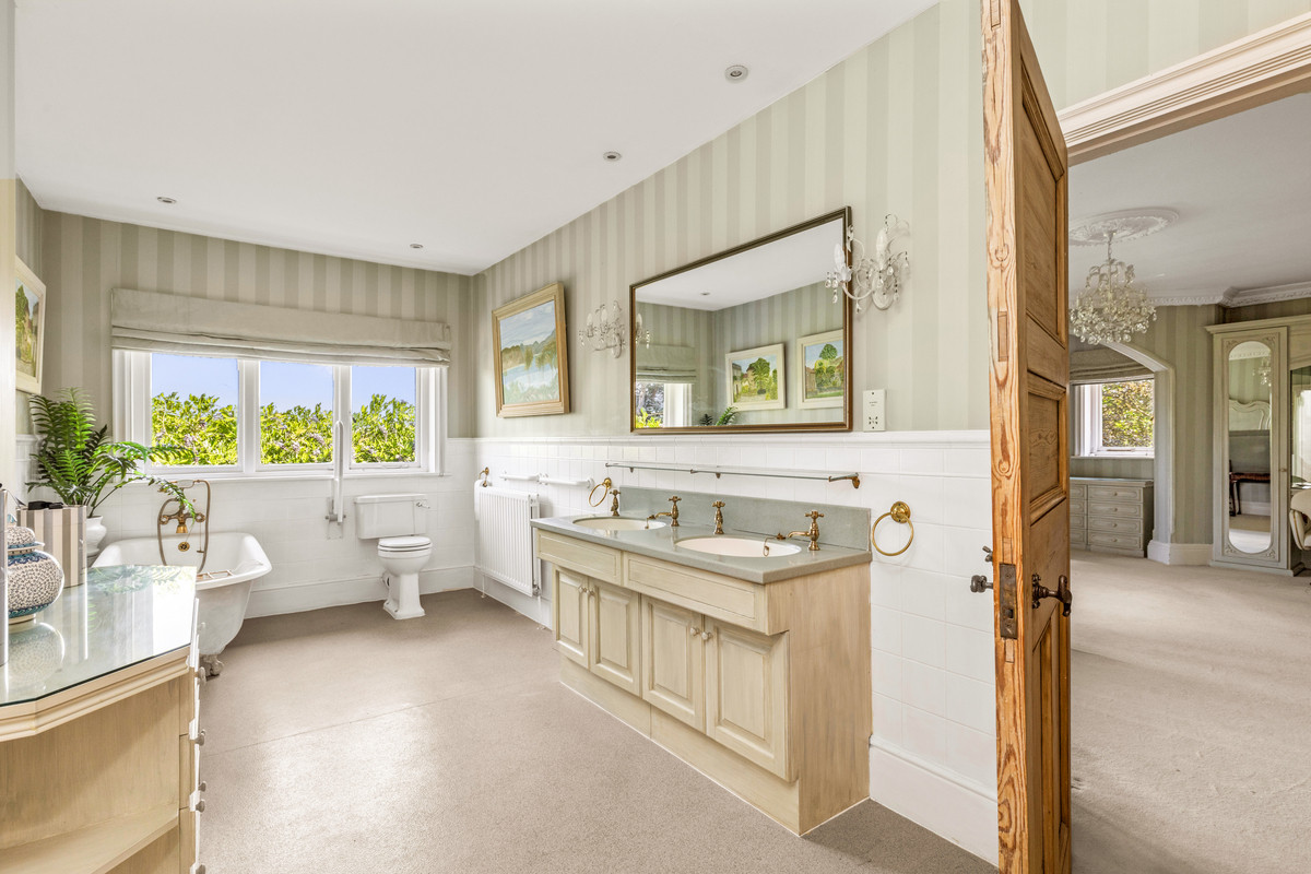 Hitcham Lane, Maidenhead, SL6, photo 13