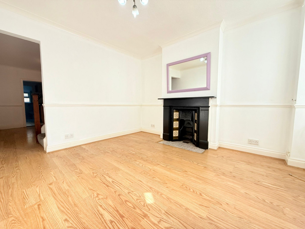 St. Marys Road, Watford, WD18