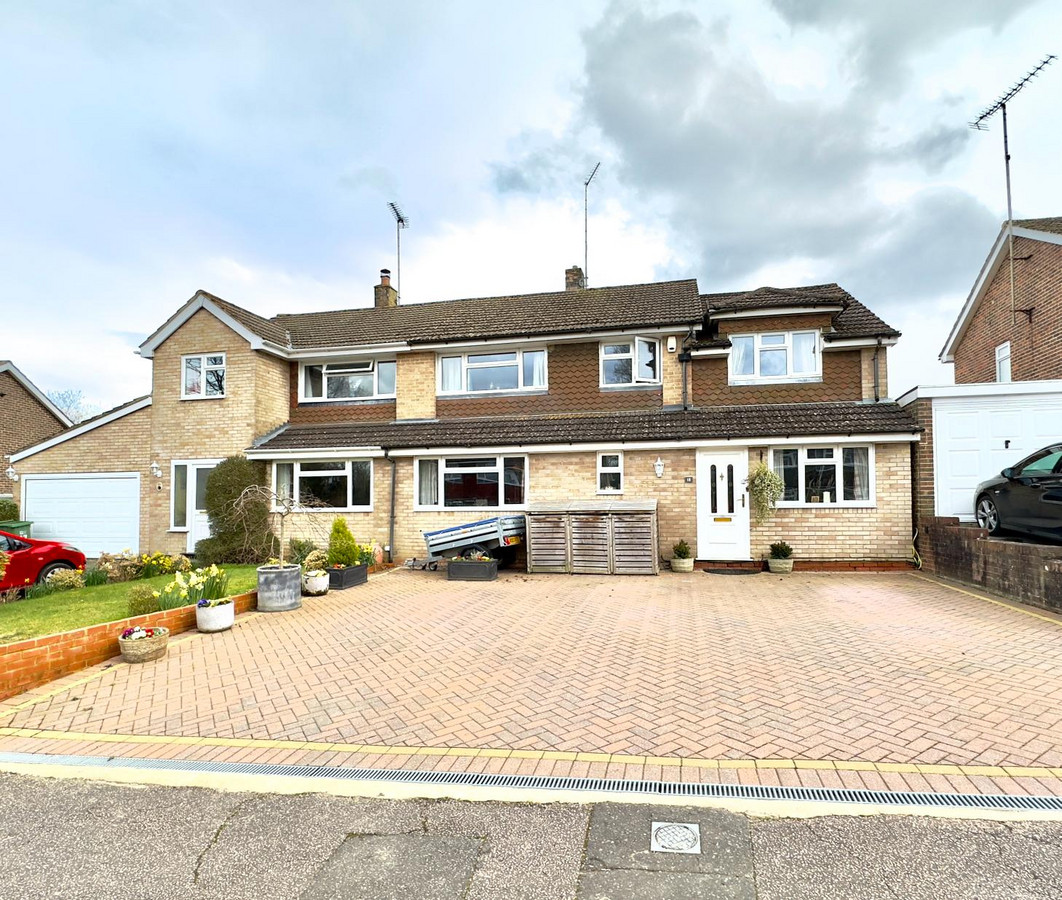 Abbotsleigh, Horsham, RH13