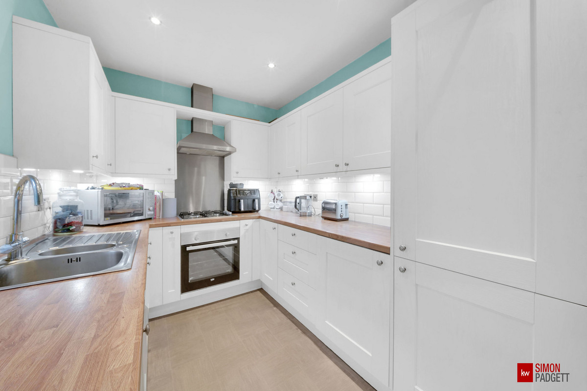 Keighley Road, Colne, BB8, photo 6