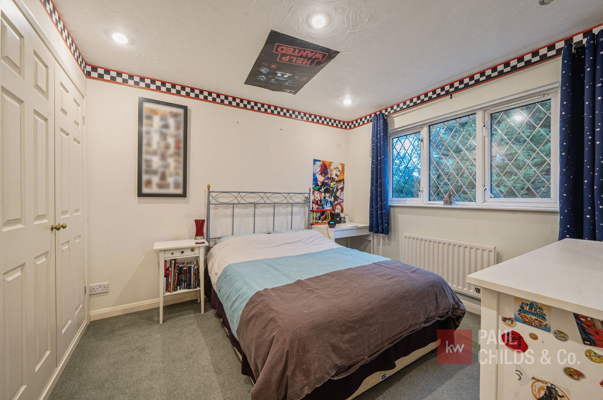 Butler Road, Bagshot, GU19, photo 10
