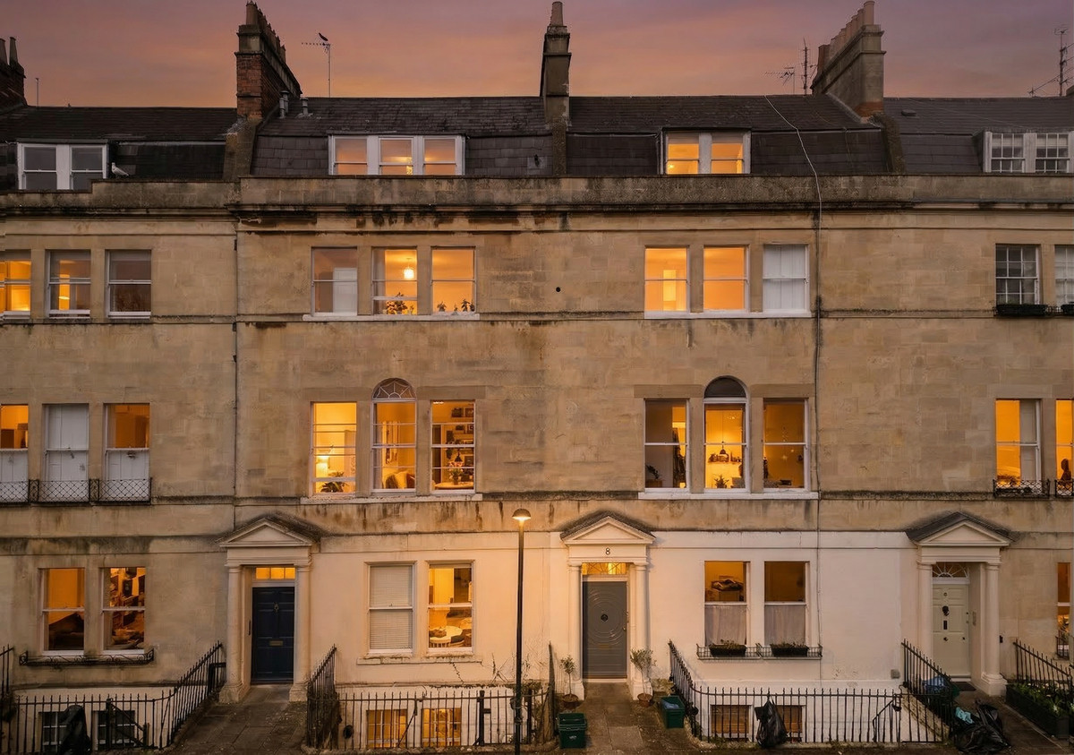 Beaufort East, Bath, BA1