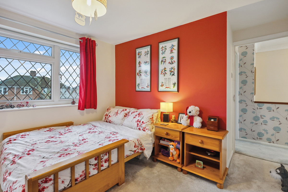 Brightside Avenue, Staines-upon-Thames, TW18, photo 11