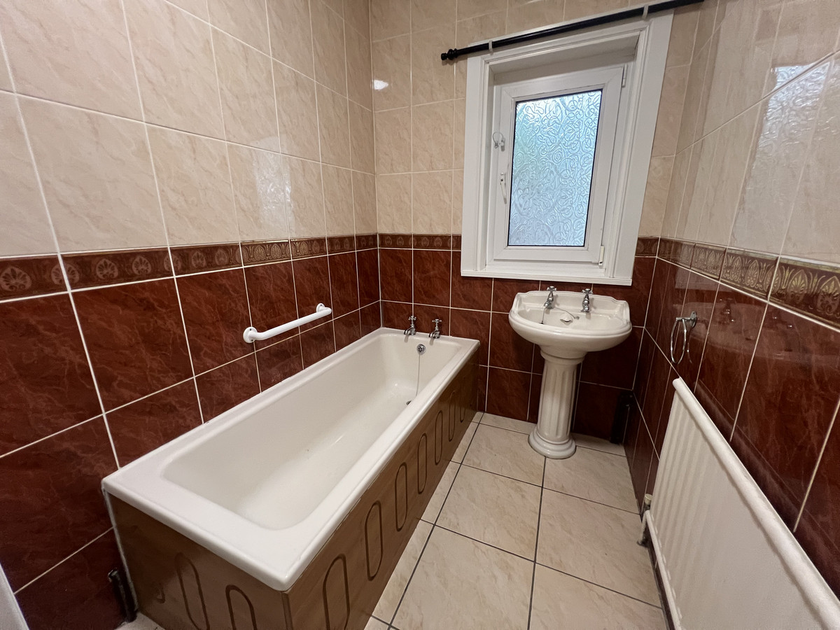 Thorne Road, Doncaster, DN1, photo 14