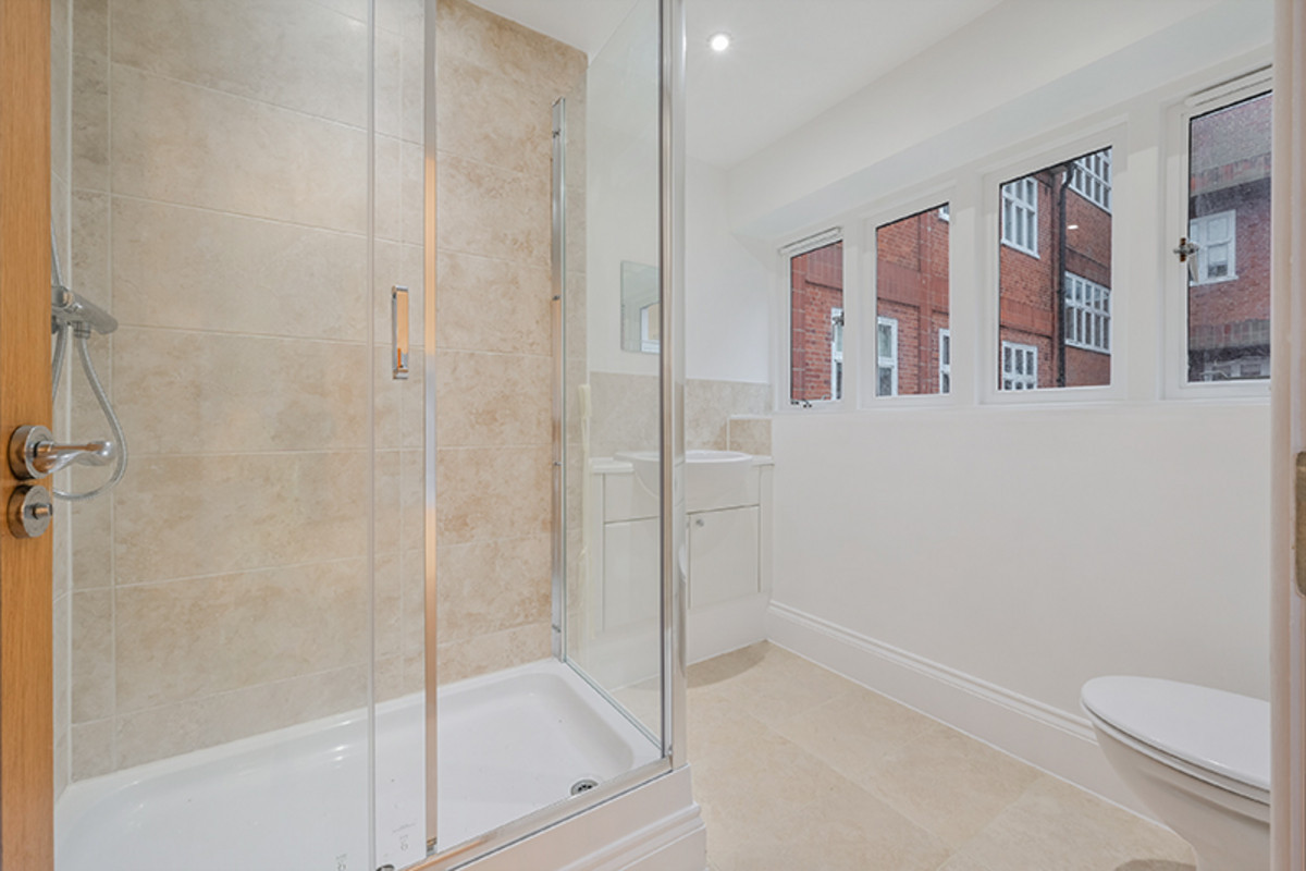 Elizabeth Drive, Banstead, SM7, photo 10