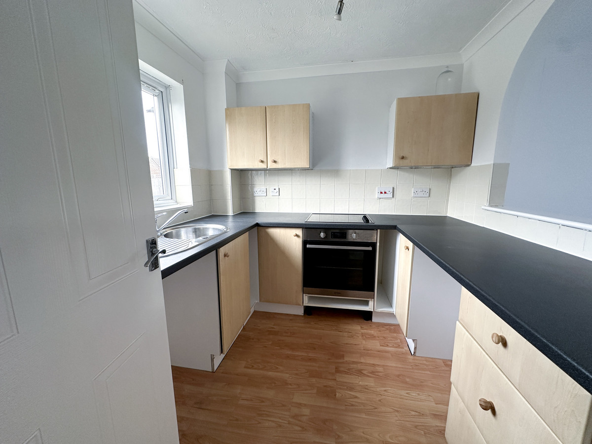 Cornflower Road, Gloucester, GL4, photo 2