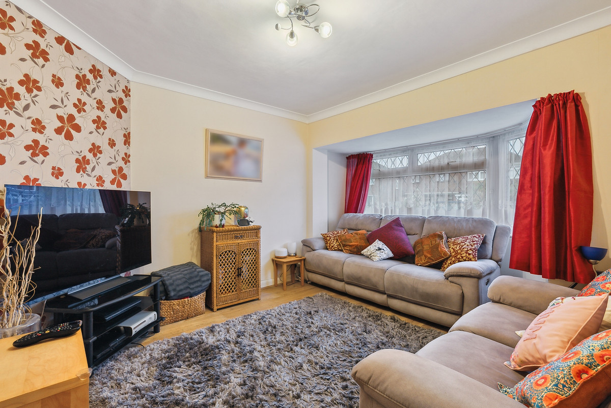 Brightside Avenue, Staines-upon-Thames, TW18, photo 9