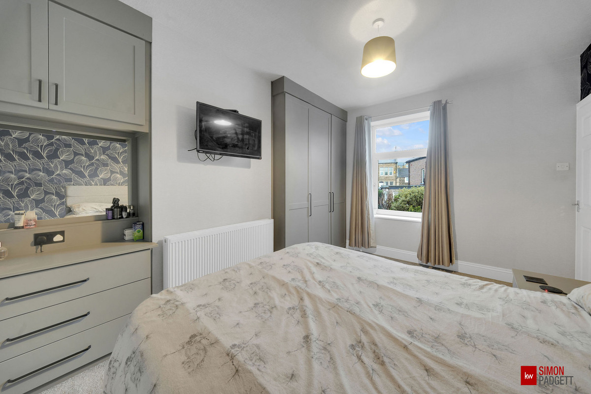 Keighley Road, Colne, BB8, photo 12