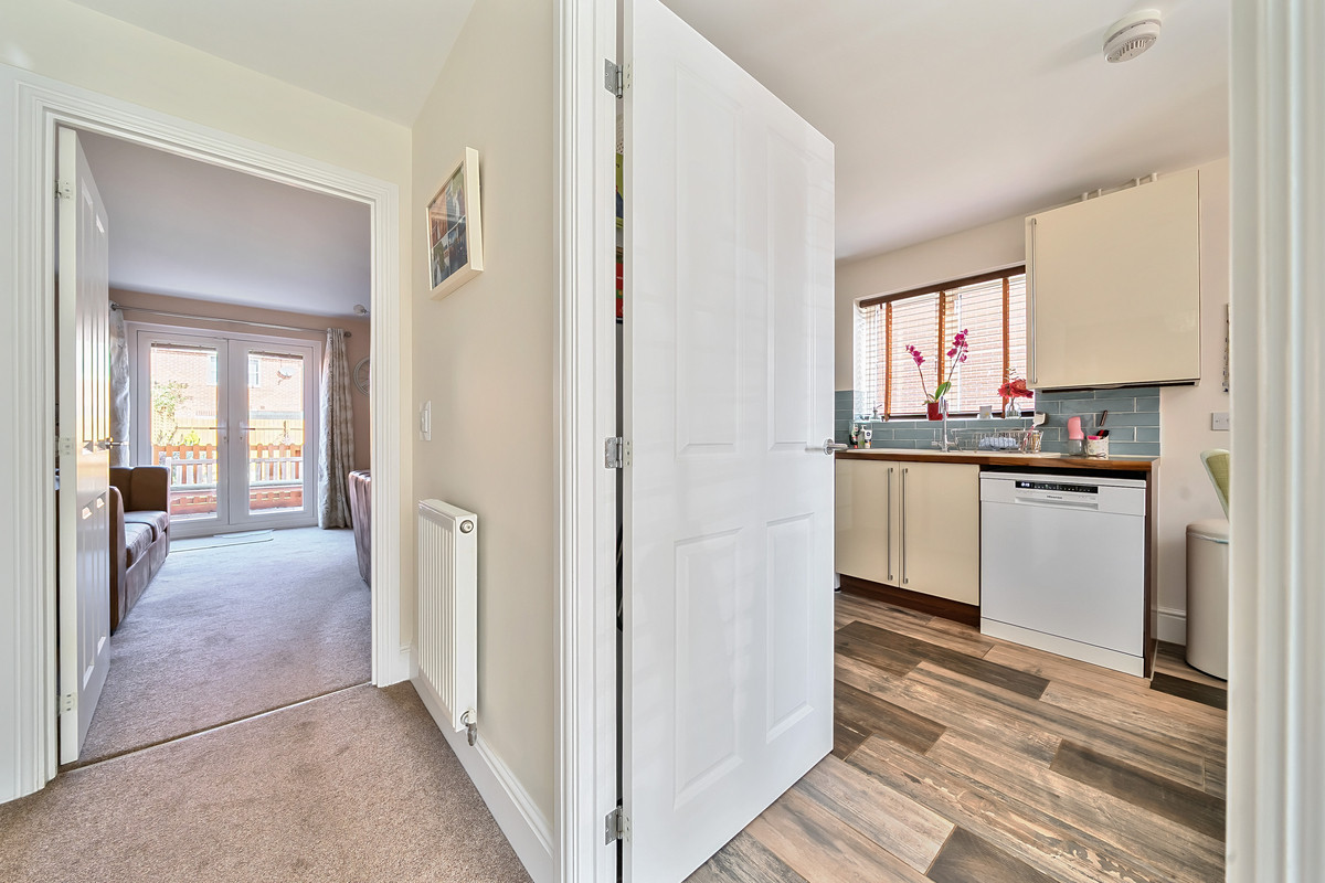 Blue Cedar Close, Yate, BS37, photo 6