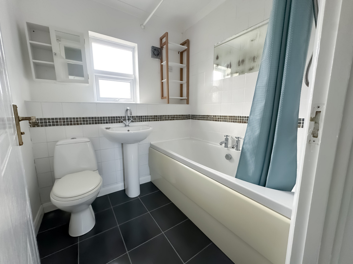 Cornflower Road, Gloucester, GL4, photo 5