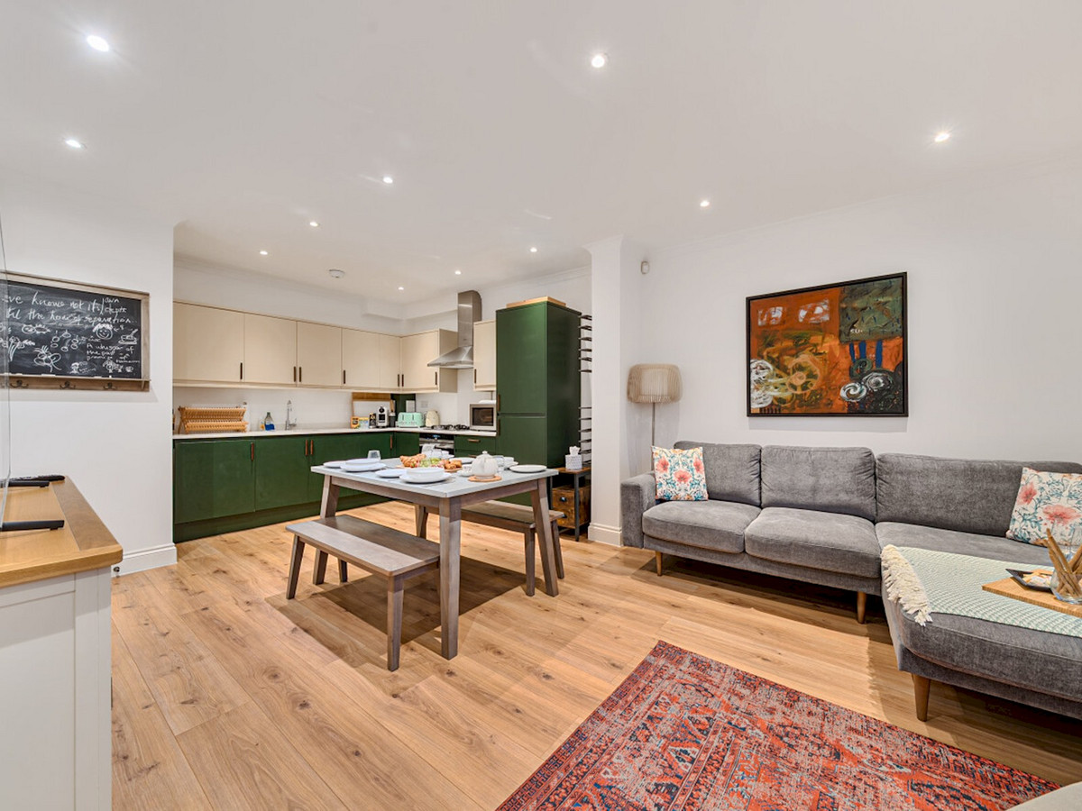 Courtview House, East Molesey, KT8